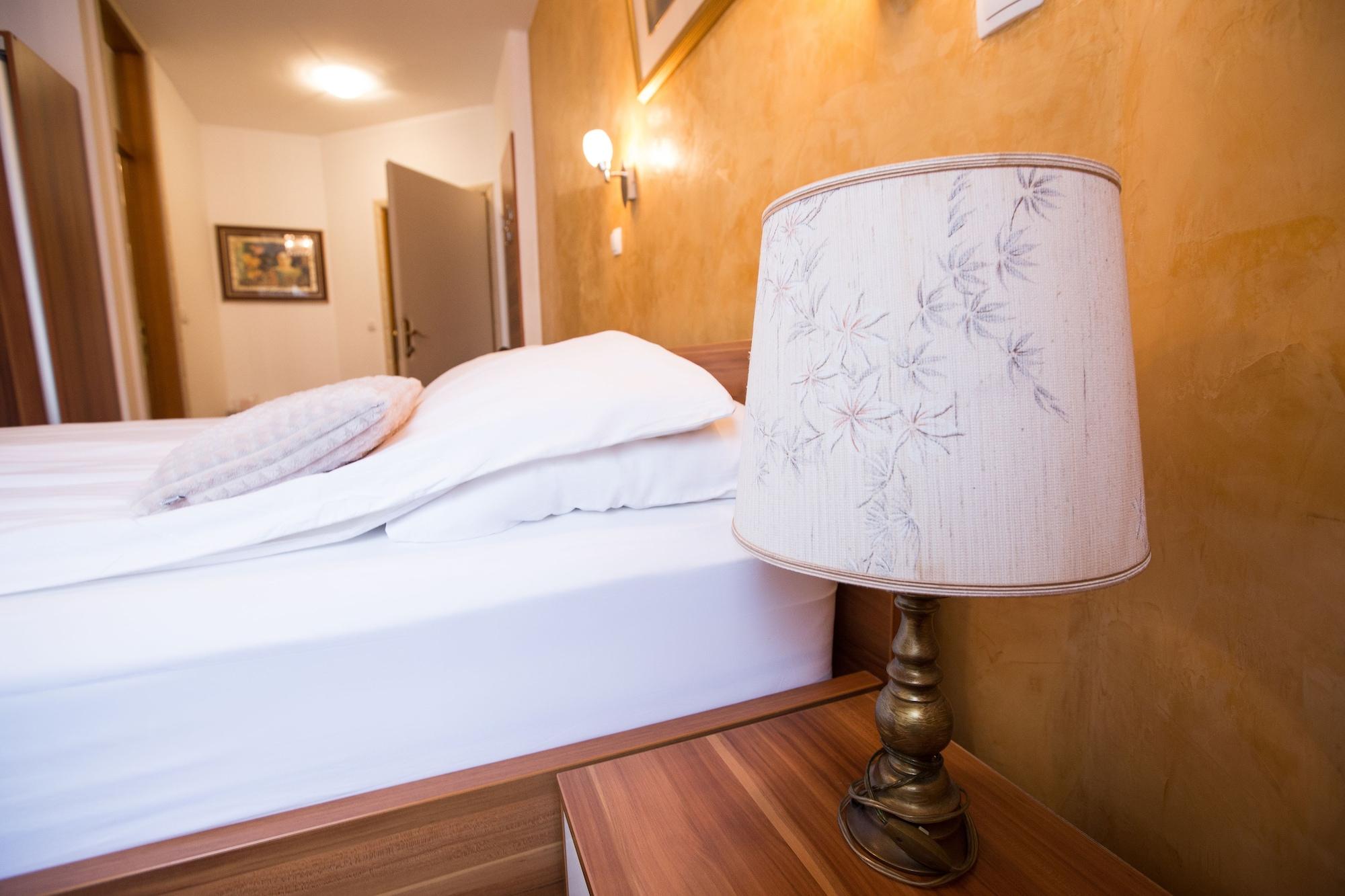 Hotel Herc ซาราเยโว ภายนอก รูปภาพ